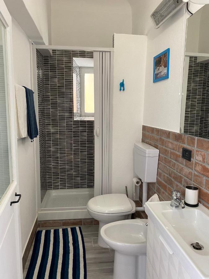 B&B Dormire Dai Grimaldi Генуя Экстерьер фото