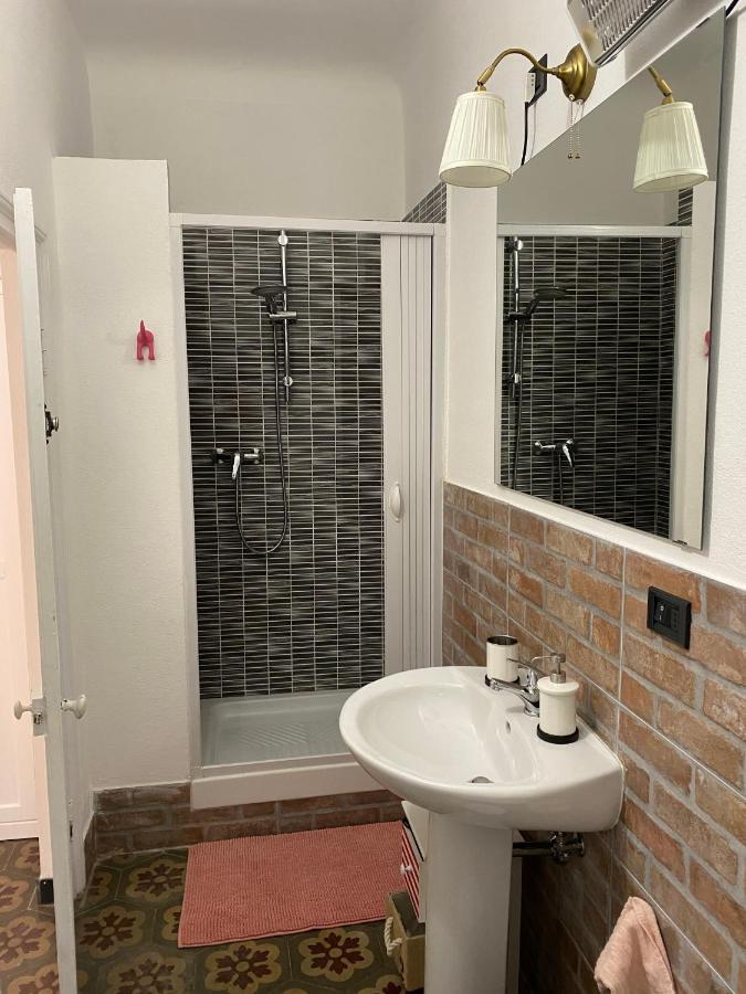 B&B Dormire Dai Grimaldi Генуя Экстерьер фото