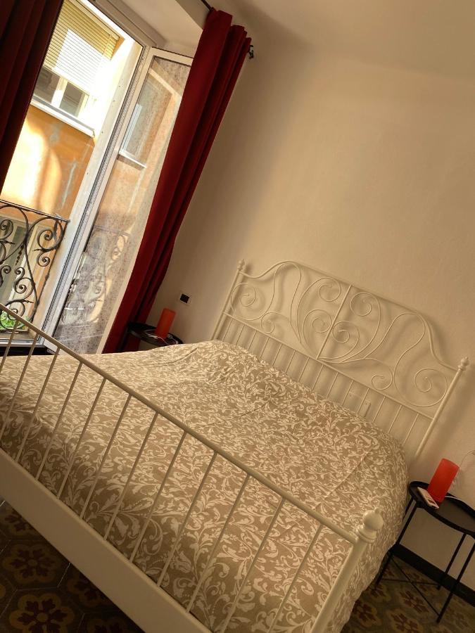 B&B Dormire Dai Grimaldi Генуя Экстерьер фото
